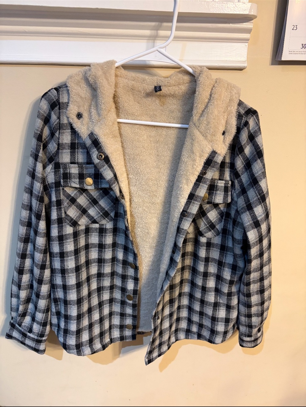 Plaid Sherpa-Lined Hooded Jacket - Black & White